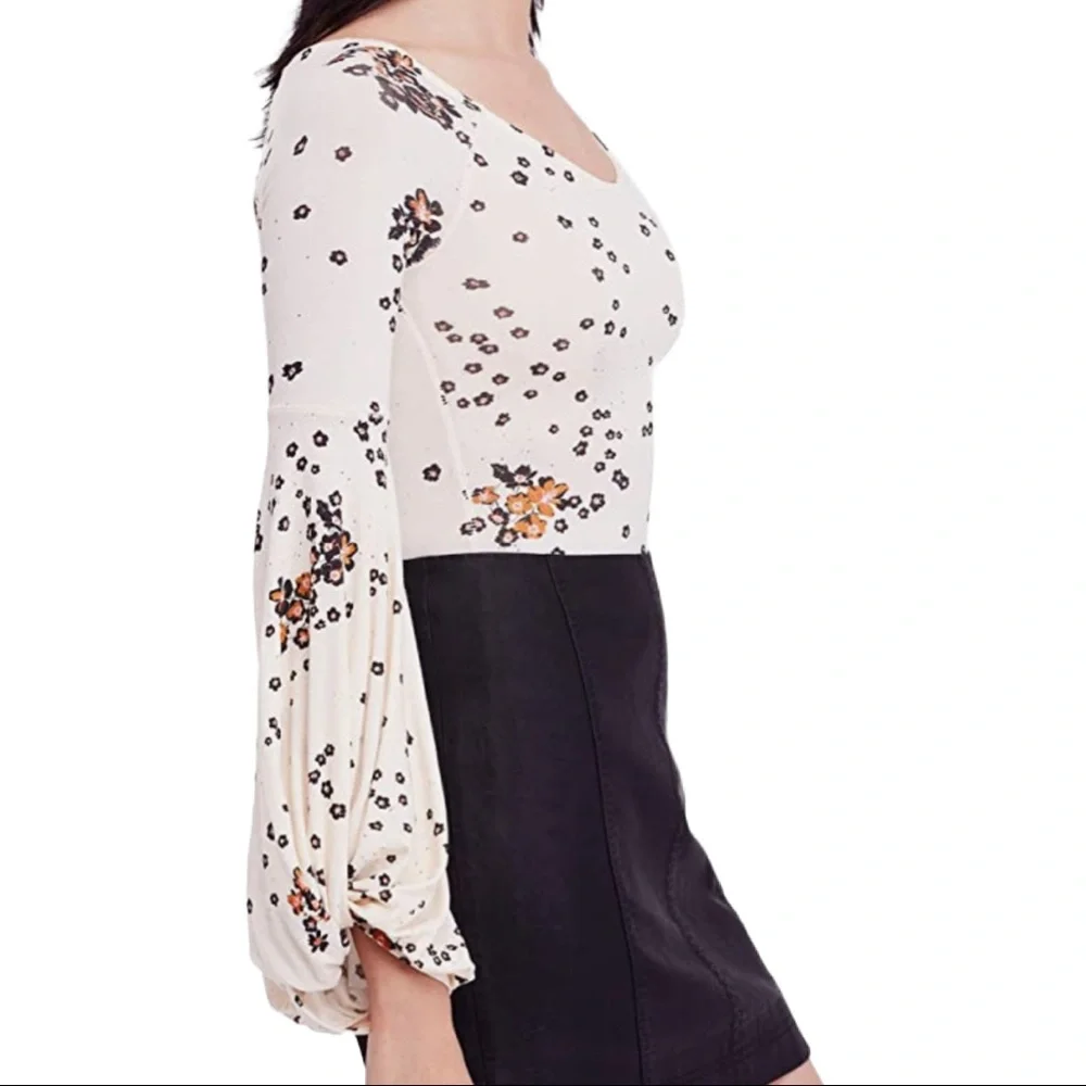 NEW Free People To The Tropics Bodycon Top Cream Tea Floral Print Size XS - Picture 8 of 13